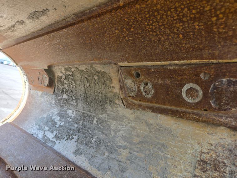 image for item YA0389 2020 CZM EK125 drilling rig