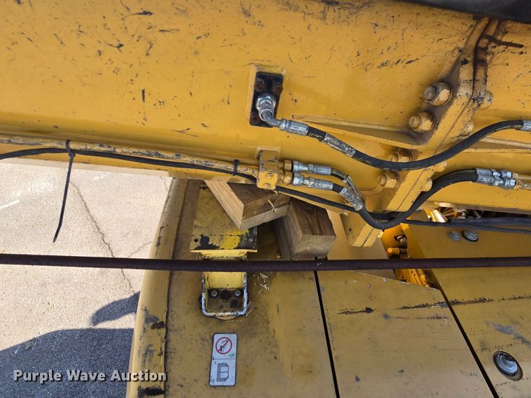 image for item YA0389 2020 CZM EK125 drilling rig