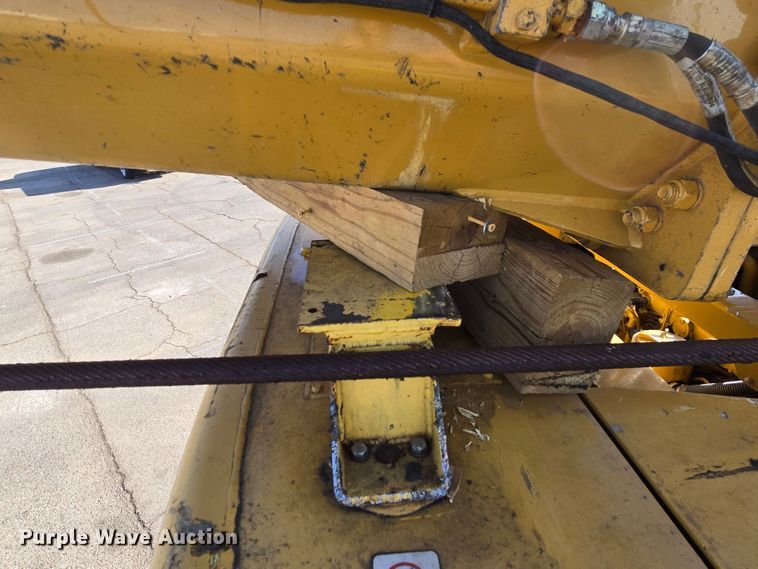 image for item YA0389 2020 CZM EK125 drilling rig