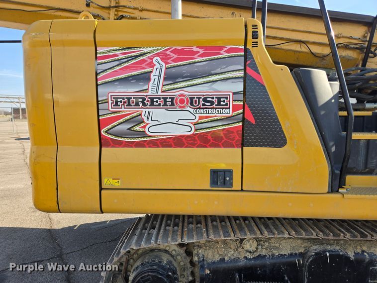 image for item YA0389 2020 CZM EK125 drilling rig