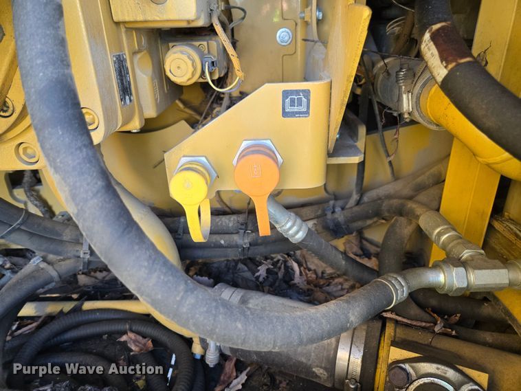 image for item YA0389 2020 CZM EK125 drilling rig