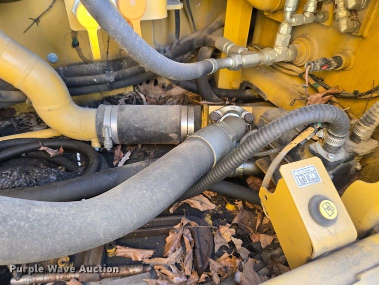 image for item YA0389 2020 CZM EK125 drilling rig