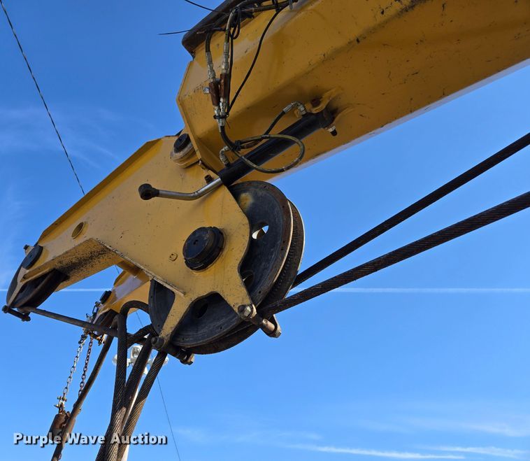 image for item YA0389 2020 CZM EK125 drilling rig