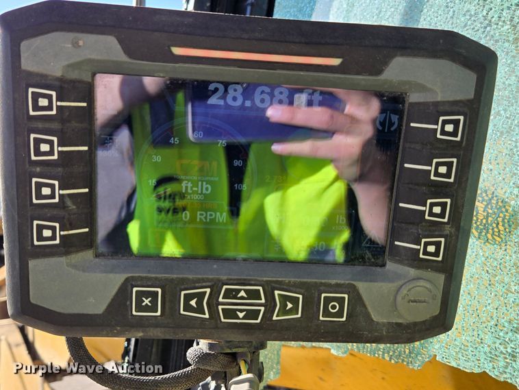 image for item YA0389 2020 CZM EK125 drilling rig