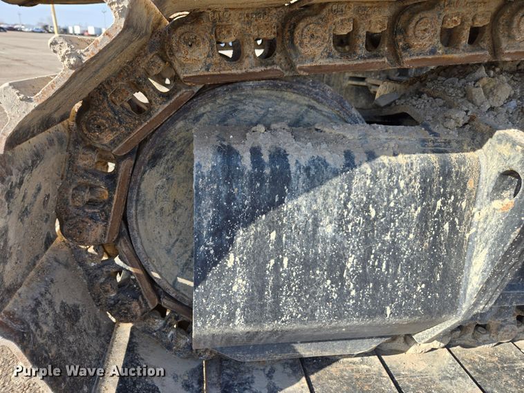 image for item YA0389 2020 CZM EK125 drilling rig