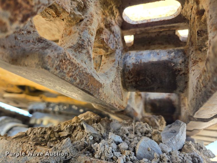 image for item YA0389 2020 CZM EK125 drilling rig