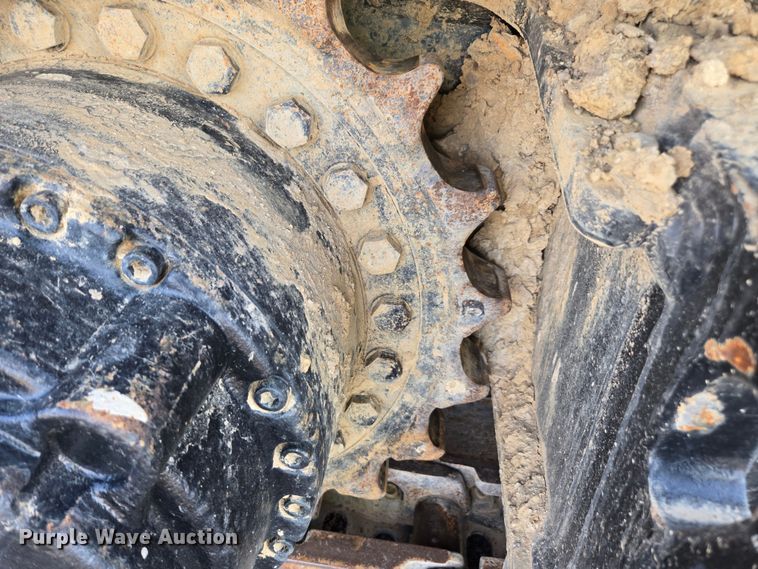 image for item YA0389 2020 CZM EK125 drilling rig