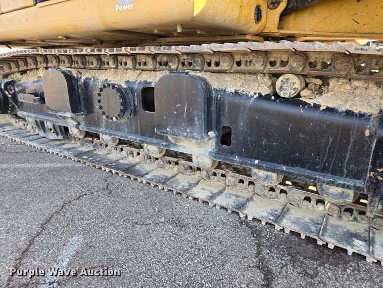 image for item YA0389 2020 CZM EK125 drilling rig