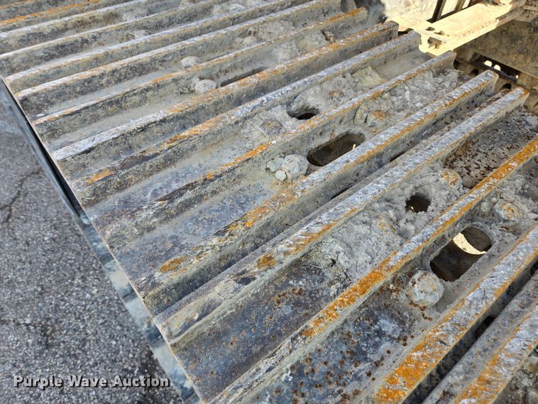 image for item YA0389 2020 CZM EK125 drilling rig