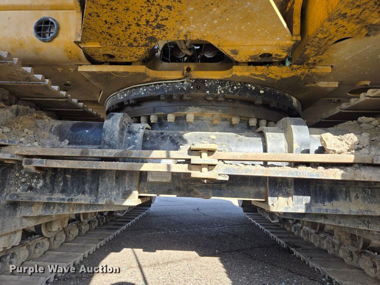 image for item YA0389 2020 CZM EK125 drilling rig