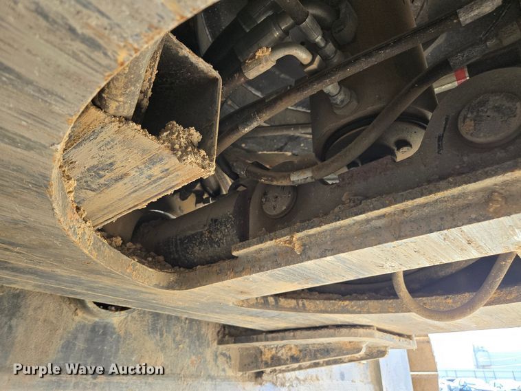 image for item YA0389 2020 CZM EK125 drilling rig