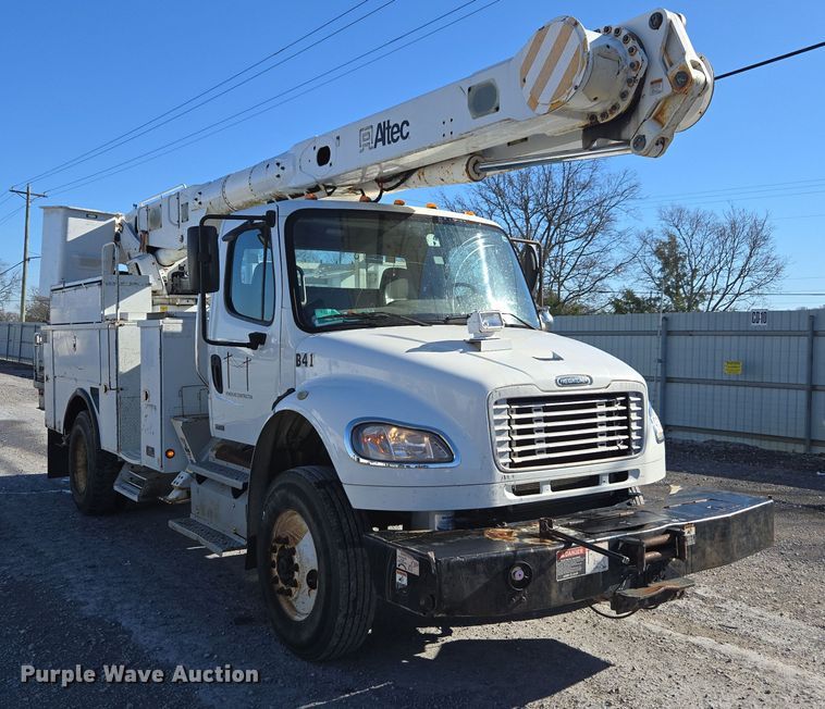image for item YA0392 2011 Freightliner Business Class M2 106 bucket truck