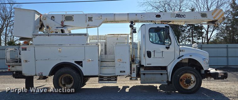 image for item YA0392 2011 Freightliner Business Class M2 106 bucket truck