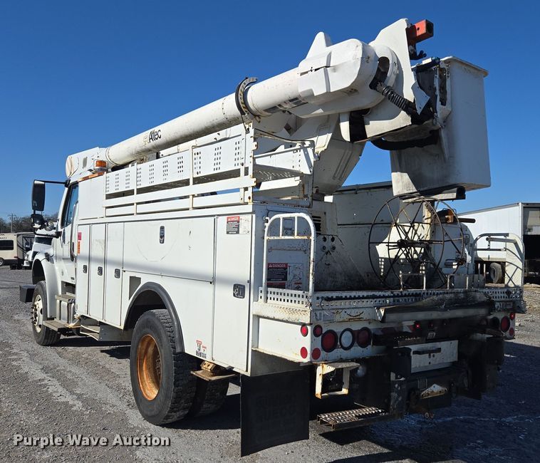 image for item YA0392 2011 Freightliner Business Class M2 106 bucket truck