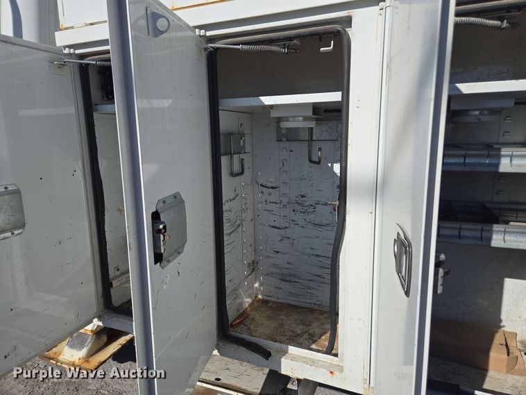 image for item YA0392 2011 Freightliner Business Class M2 106 bucket truck