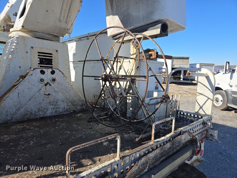 image for item YA0392 2011 Freightliner Business Class M2 106 bucket truck