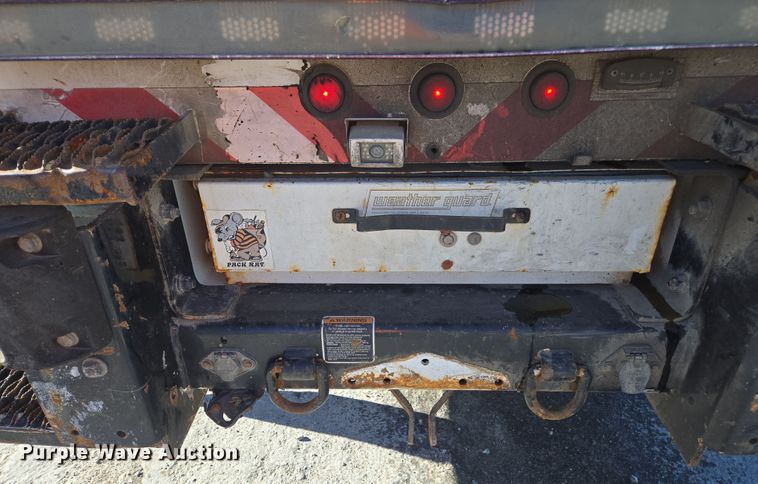 image for item YA0392 2011 Freightliner Business Class M2 106 bucket truck