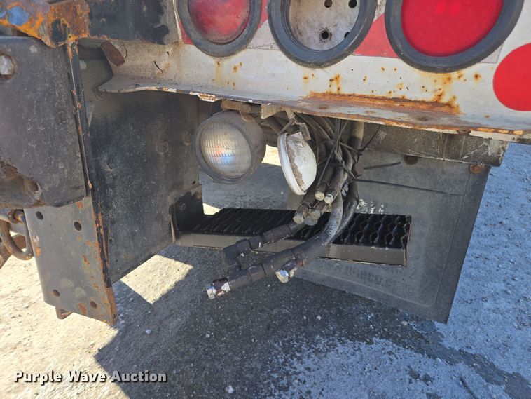 image for item YA0392 2011 Freightliner Business Class M2 106 bucket truck