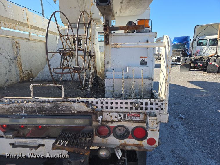 image for item YA0392 2011 Freightliner Business Class M2 106 bucket truck