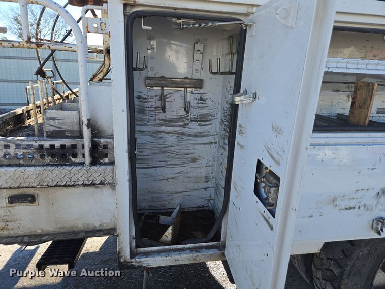 image for item YA0392 2011 Freightliner Business Class M2 106 bucket truck