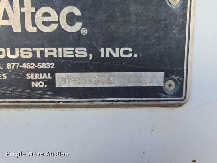 image for item YA0392 2011 Freightliner Business Class M2 106 bucket truck