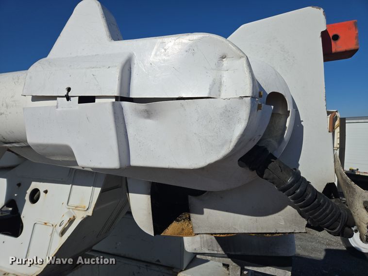 image for item YA0392 2011 Freightliner Business Class M2 106 bucket truck