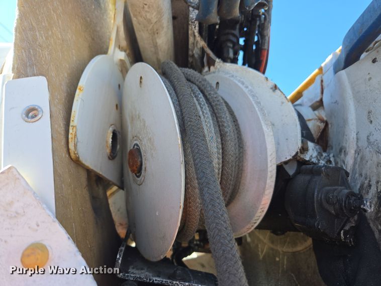 image for item YA0392 2011 Freightliner Business Class M2 106 bucket truck