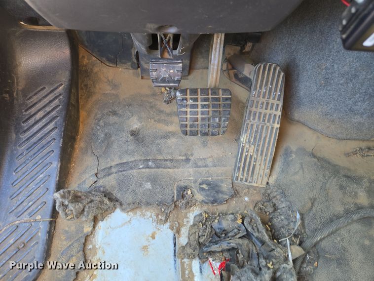 image for item YA0392 2011 Freightliner Business Class M2 106 bucket truck