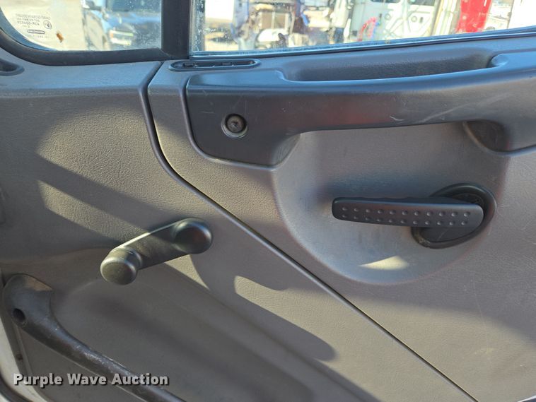 image for item YA0392 2011 Freightliner Business Class M2 106 bucket truck