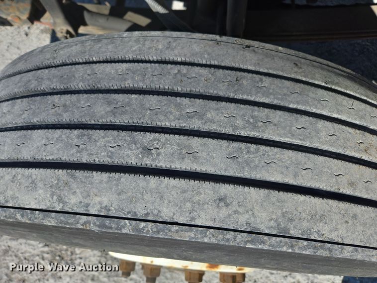 image for item YA0392 2011 Freightliner Business Class M2 106 bucket truck