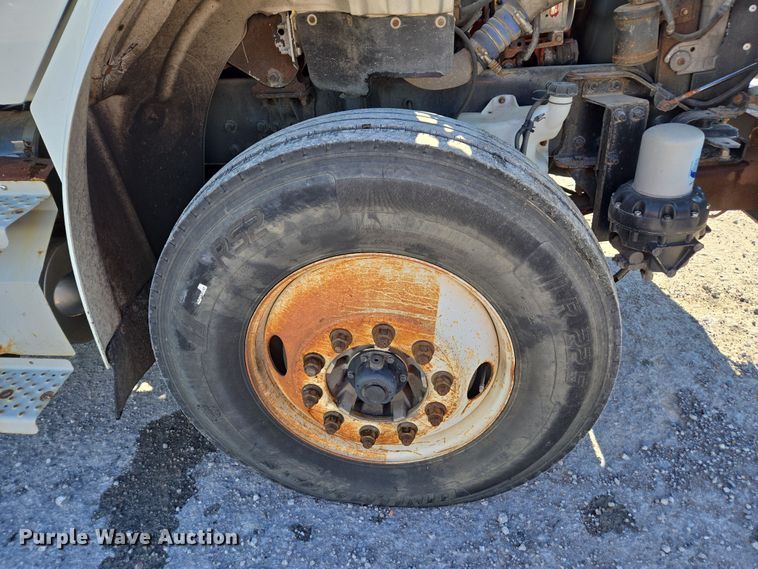 image for item YA0392 2011 Freightliner Business Class M2 106 bucket truck