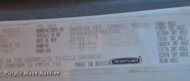 image for item YA0392 2011 Freightliner Business Class M2 106 bucket truck