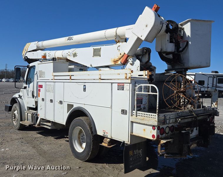 image for item YA0393 2011 Freightliner Business Class M2 106 bucket truck