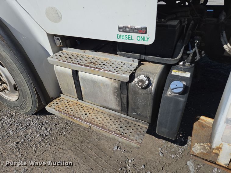 image for item YA0393 2011 Freightliner Business Class M2 106 bucket truck