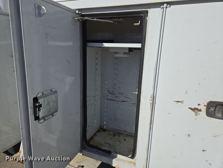 image for item YA0393 2011 Freightliner Business Class M2 106 bucket truck