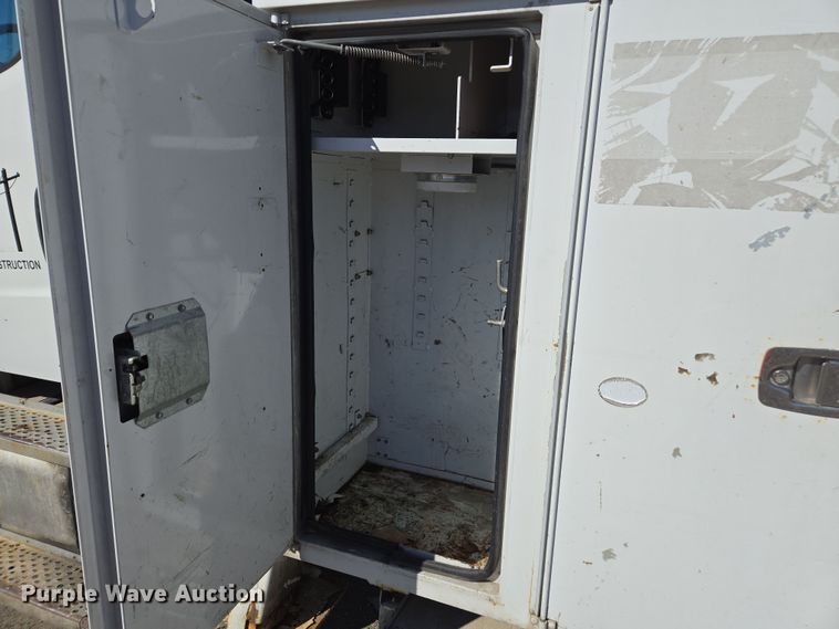 image for item YA0393 2011 Freightliner Business Class M2 106 bucket truck