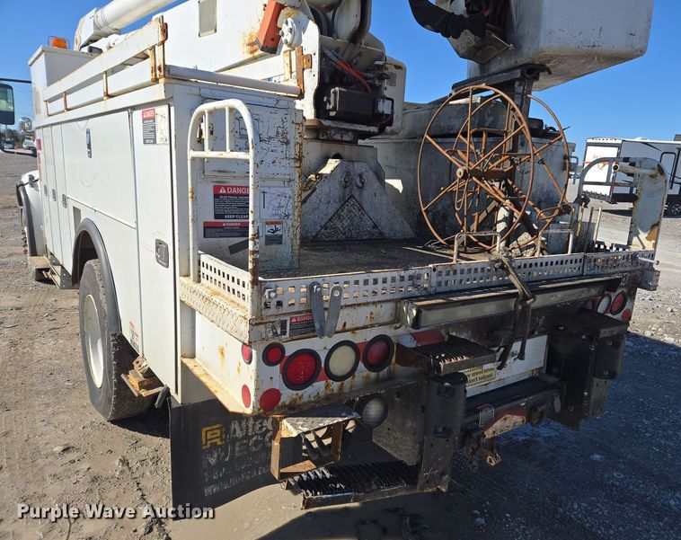 image for item YA0393 2011 Freightliner Business Class M2 106 bucket truck