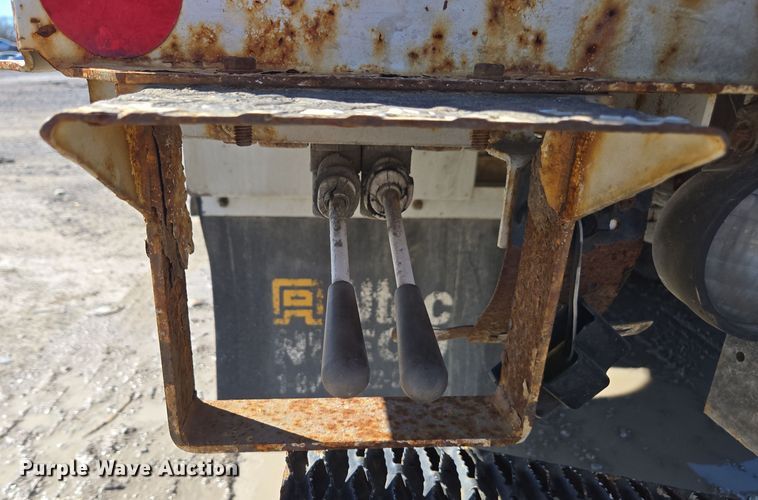 image for item YA0393 2011 Freightliner Business Class M2 106 bucket truck