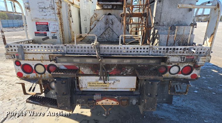 image for item YA0393 2011 Freightliner Business Class M2 106 bucket truck