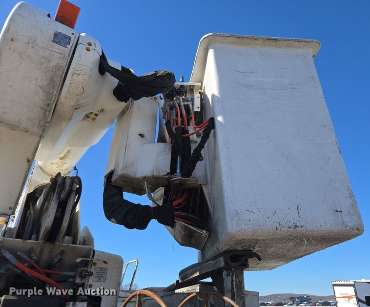 image for item YA0393 2011 Freightliner Business Class M2 106 bucket truck