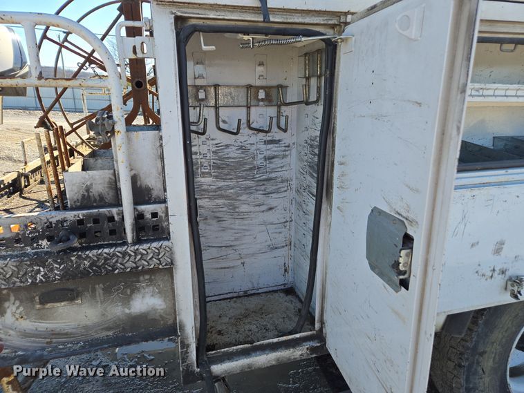 image for item YA0393 2011 Freightliner Business Class M2 106 bucket truck