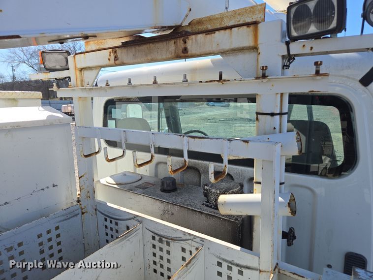 image for item YA0393 2011 Freightliner Business Class M2 106 bucket truck