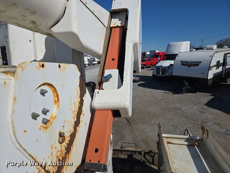 image for item YA0393 2011 Freightliner Business Class M2 106 bucket truck