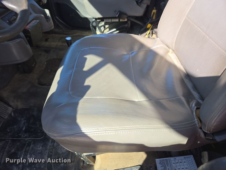 image for item YA0393 2011 Freightliner Business Class M2 106 bucket truck