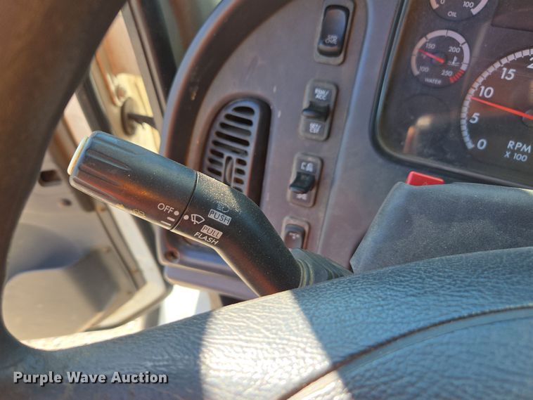 image for item YA0393 2011 Freightliner Business Class M2 106 bucket truck