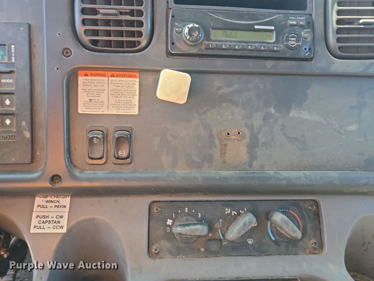 image for item YA0393 2011 Freightliner Business Class M2 106 bucket truck