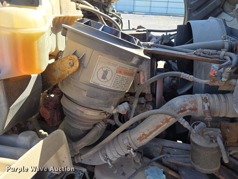 image for item YA0393 2011 Freightliner Business Class M2 106 bucket truck