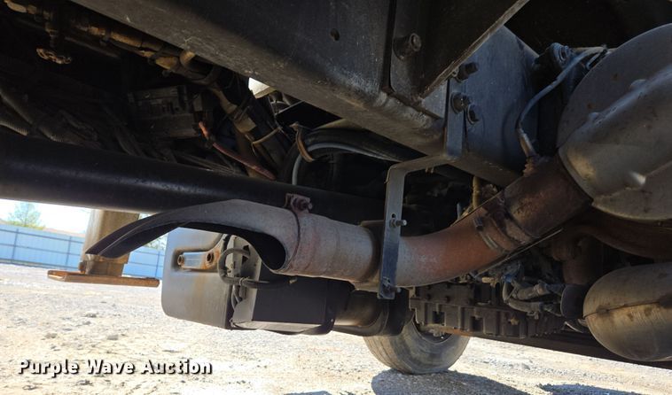 image for item YA0393 2011 Freightliner Business Class M2 106 bucket truck