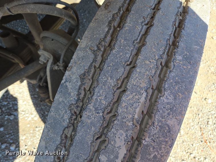 image for item YA0393 2011 Freightliner Business Class M2 106 bucket truck