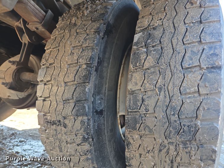 image for item YA0393 2011 Freightliner Business Class M2 106 bucket truck